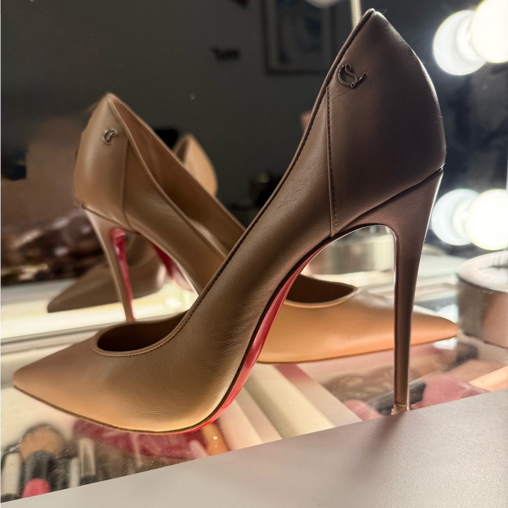 Christian Louboutin Pointed-Toe Stiletto Pumps - Beige